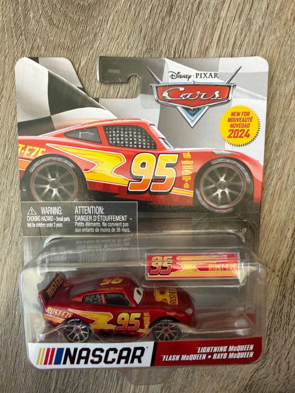 Diecast NASCAR Disney Pixar Cars Lightning McQueen 1:55 scale